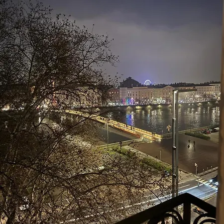 Appartement Grand Loft Bourgeois, Coeur Vieux *